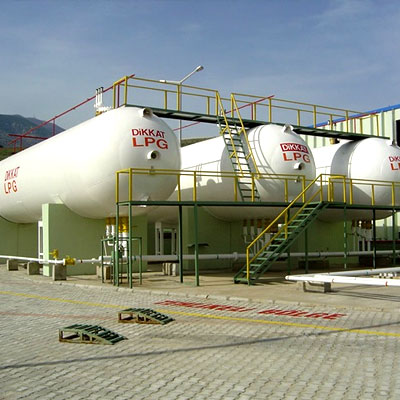 Regelmäßige Inspektion des Lagertanks für brennbare, explosive, gefährliche und gefährliche Stoffe